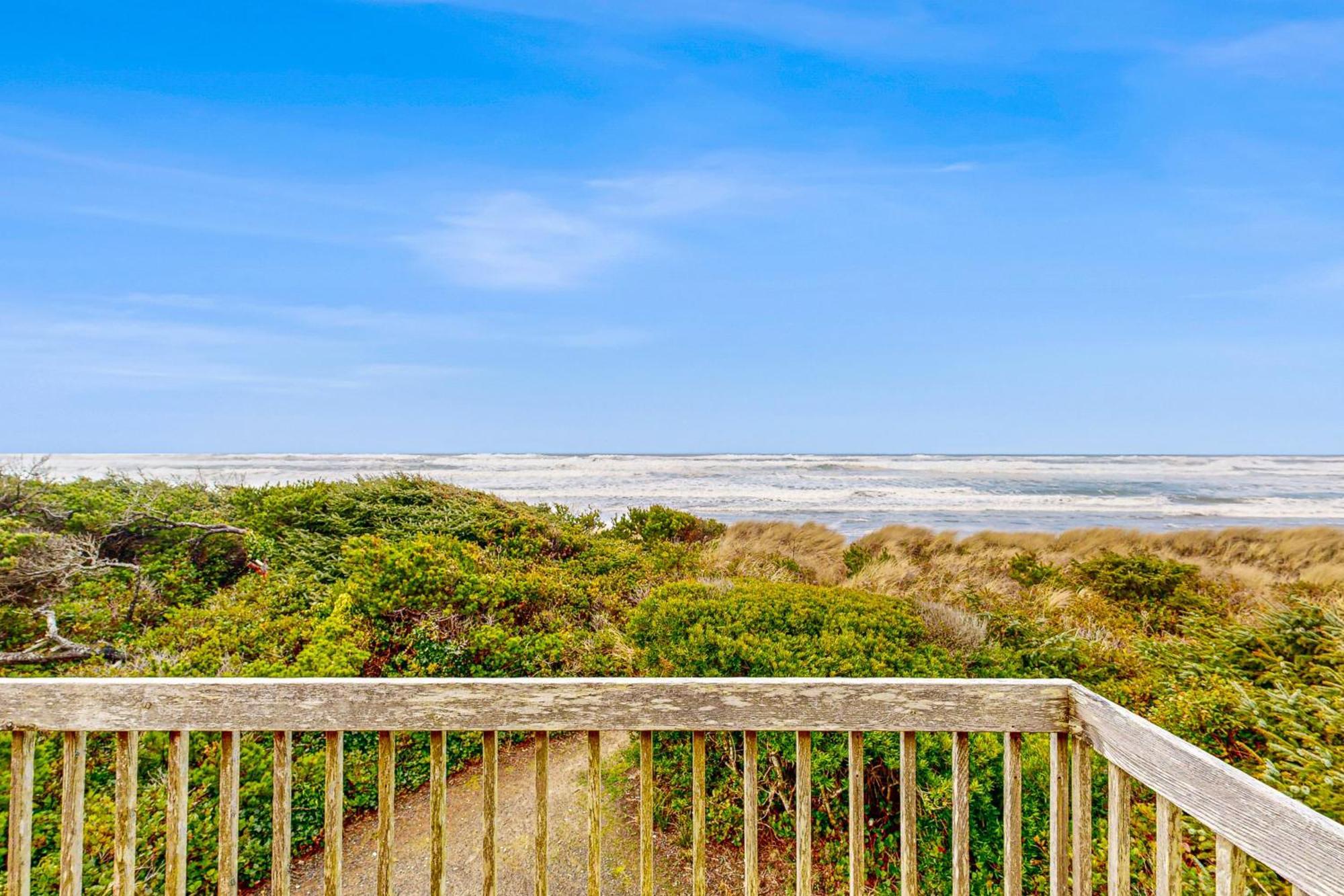Vila Chris'S Oceanfront Getaway Rockaway Beach Exteriér fotografie