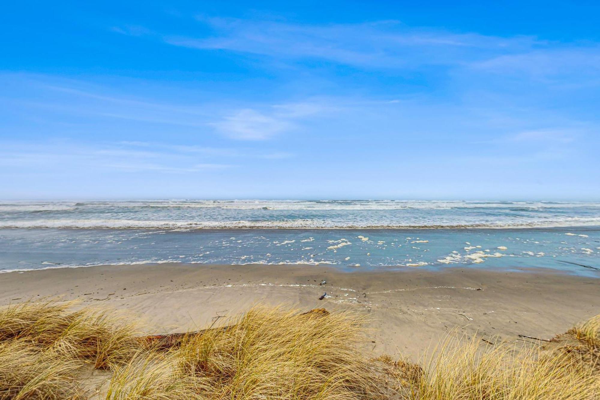 Vila Chris'S Oceanfront Getaway Rockaway Beach Exteriér fotografie
