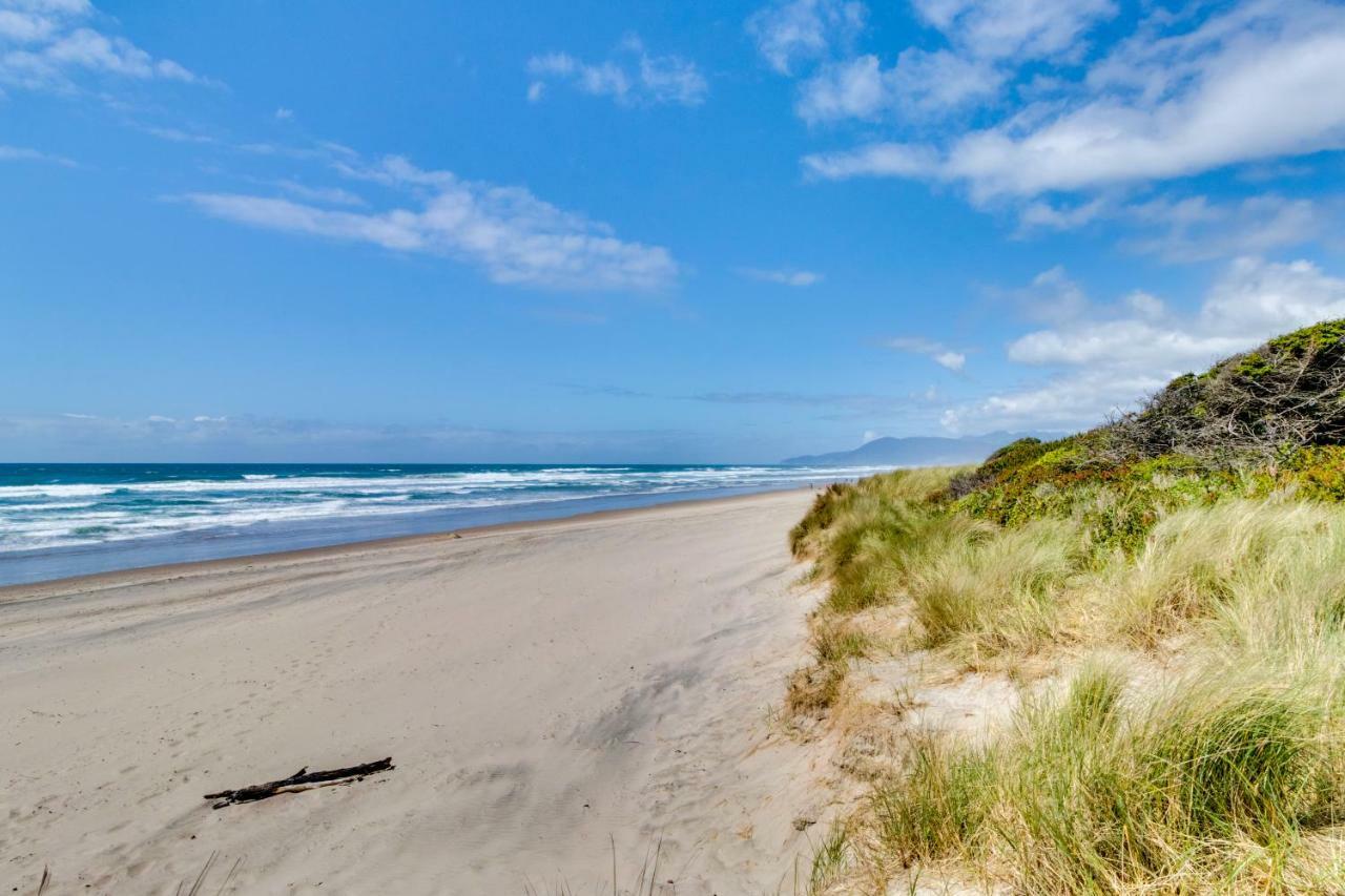 Vila Chris'S Oceanfront Getaway Rockaway Beach Exteriér fotografie